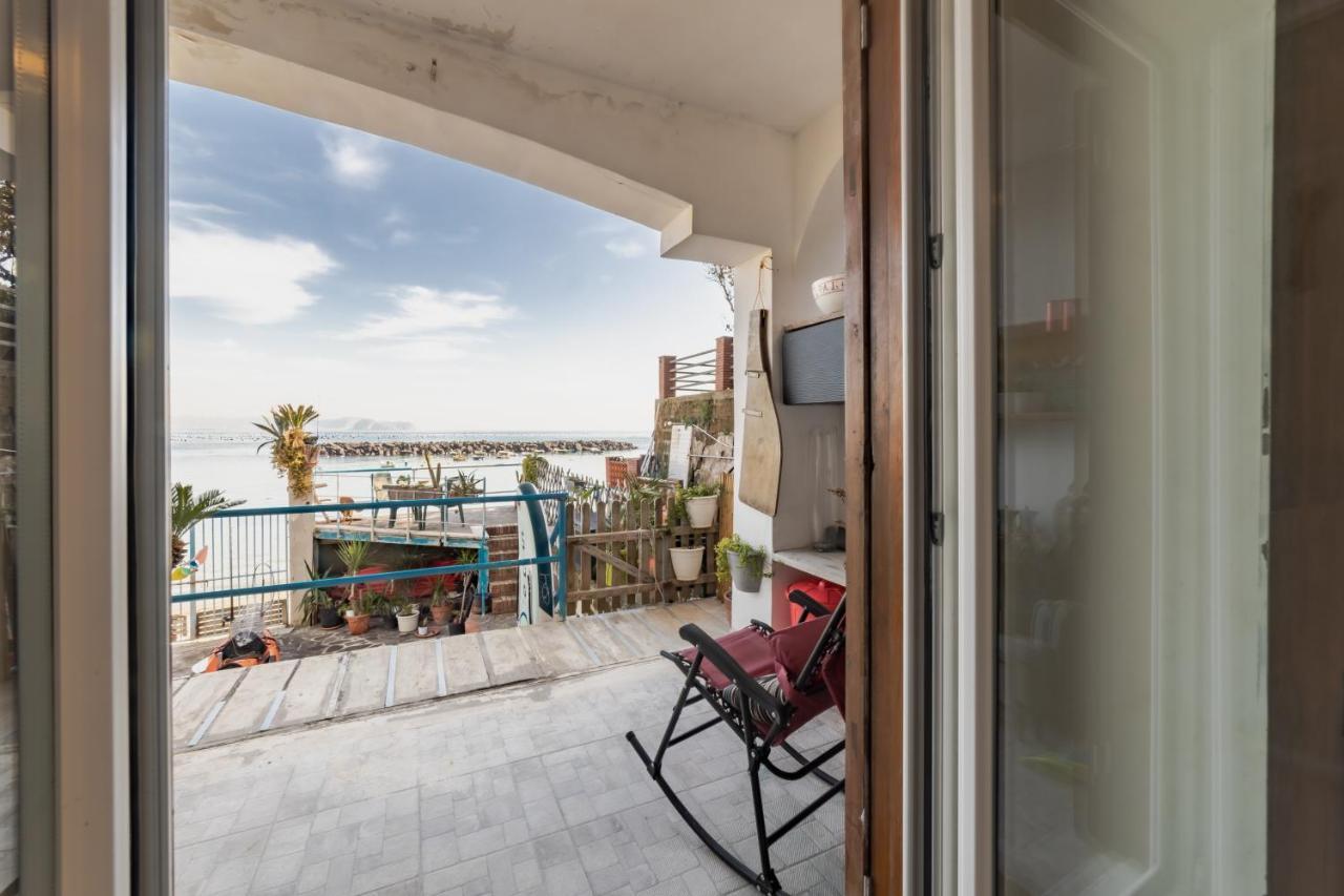Marevestrum - Incantevole Casa Con Accesso Diretto In Spiaggia Bacoli Exterior photo
